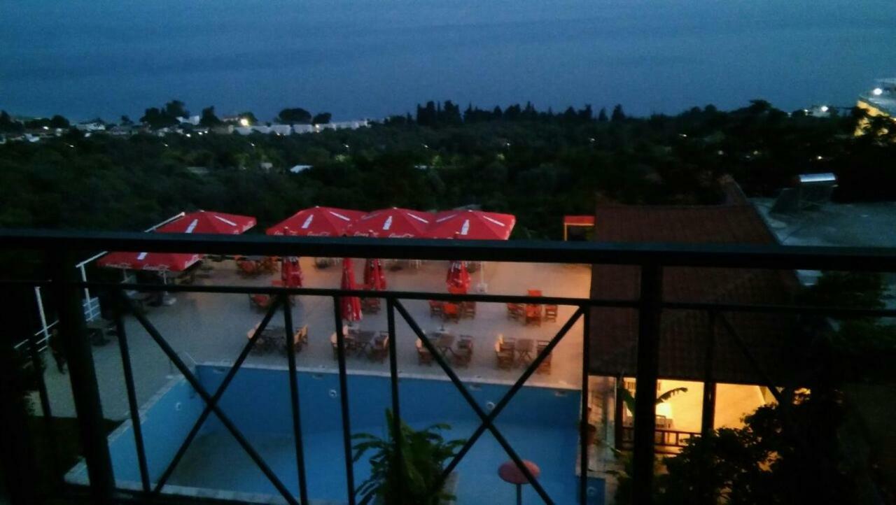 Hotel Belle Vue Dhermi Exterior photo