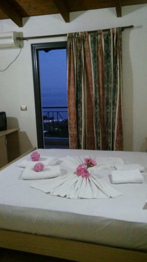 Hotel Belle Vue Dhermi Exterior photo
